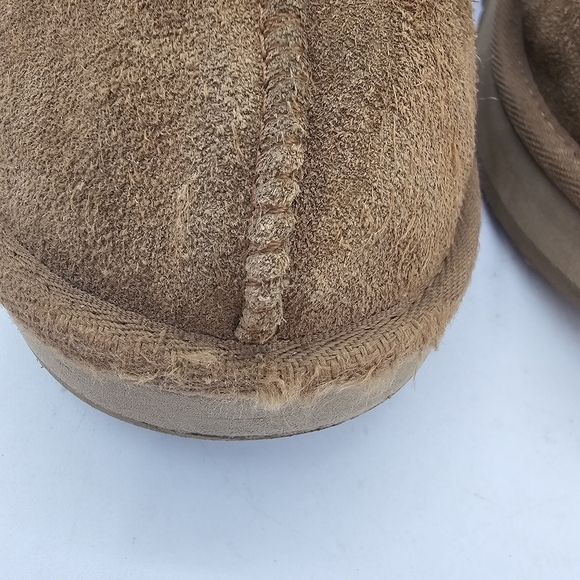 UGG Tazz Platform Slippers Sand Size 6 Women Suede Cozy Fashionable Slip-On - Picture 10 of 15